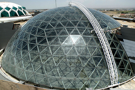 سازه فضایی | سقف شیشه ای چیست - سازه فضایی... بهره‌برداری از بزرگ‌ترین رستوران دارای سقف شیشه‌ای کشور ...